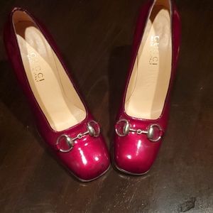 Gucci pumps